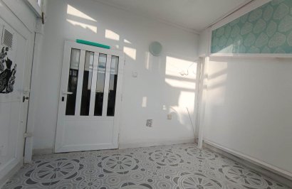 Resale - Bungalow - Torrevieja - La Siesta - El Salado - Torreta