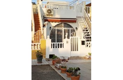 Resale - Bungalow - Torrevieja - La Siesta - El Salado - Torreta