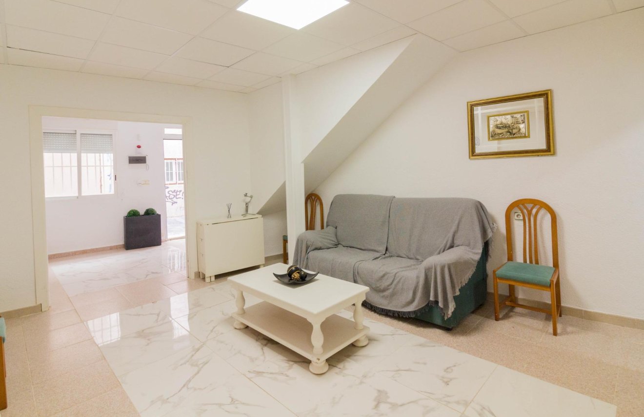 Resale - Casa - Orihuela - Zona Centro