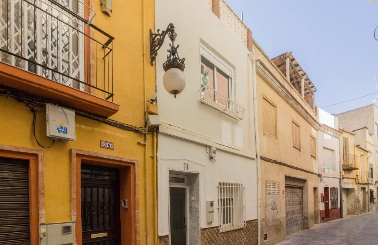 Resale - Casa - Orihuela - Zona Centro