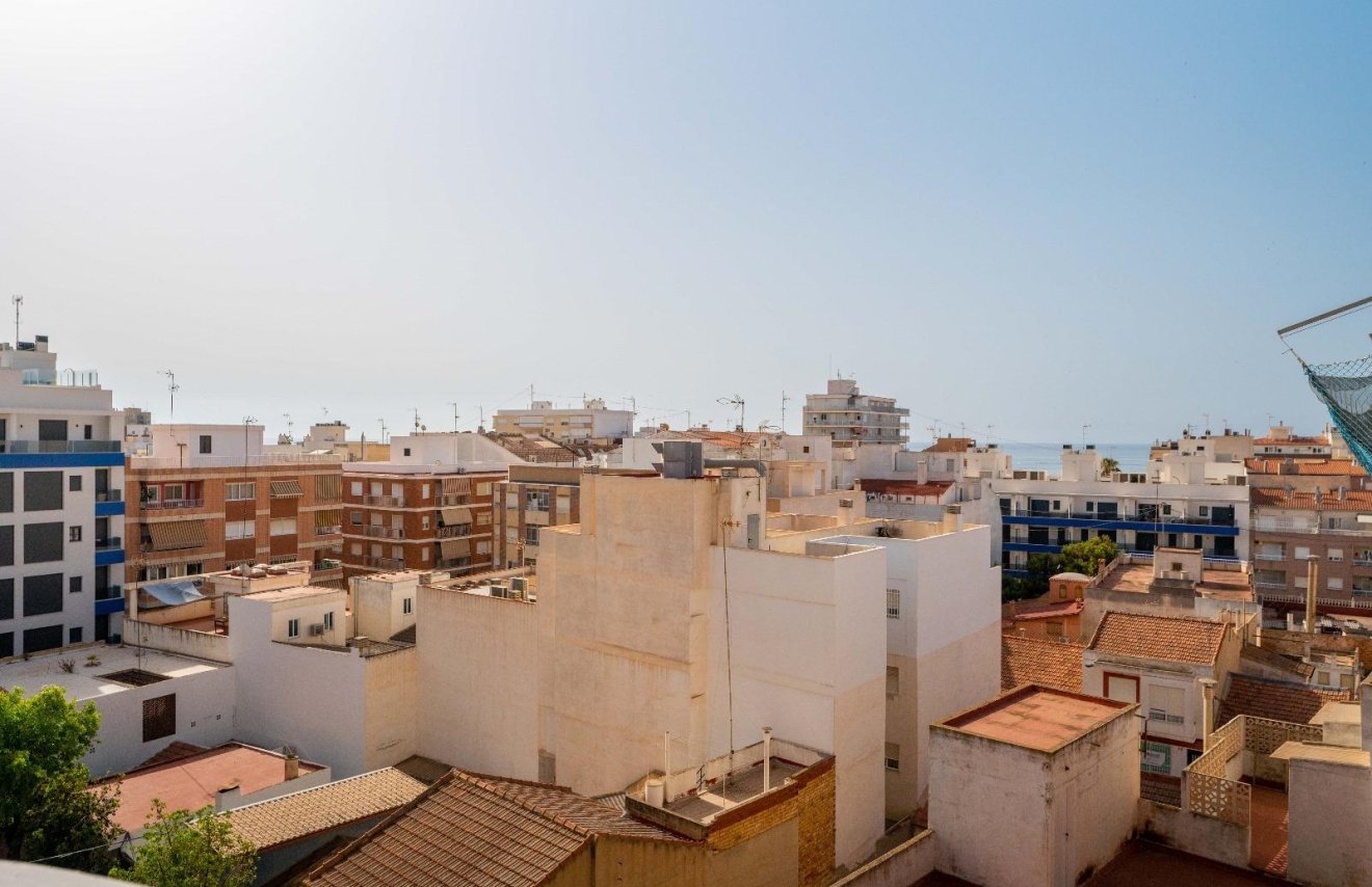 Resale - Apartamento - Torrevieja - Playa del Cura