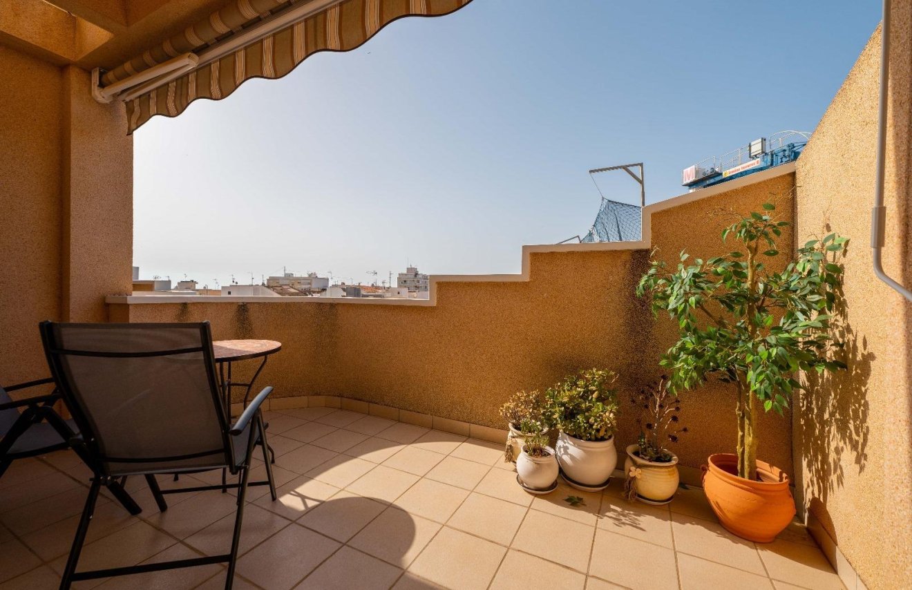 Resale - Apartamento - Torrevieja - Playa del Cura