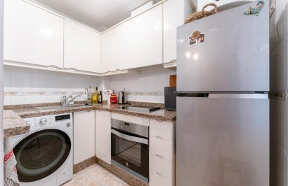 Resale - Apartamento - Torrevieja - Playa del Cura