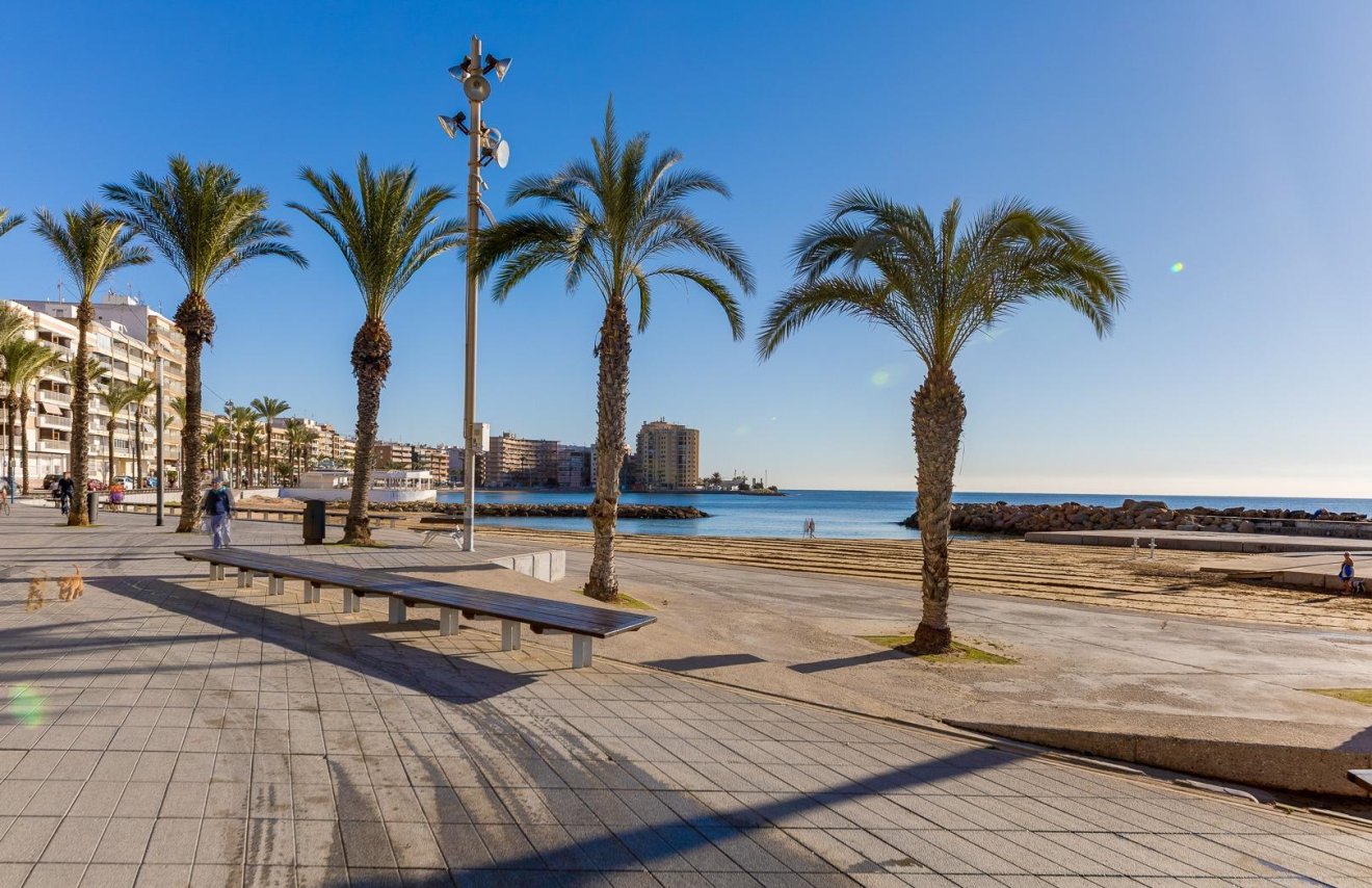 Resale - Penthouse - Torrevieja - Paseo maritimo