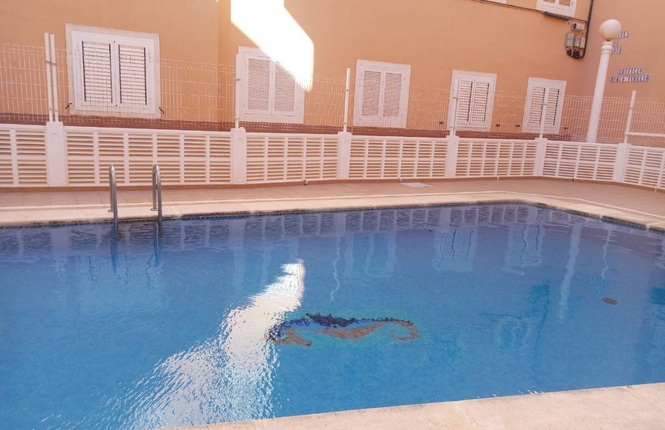 Resale - Apartamento - Torrevieja - La Mata pueblo