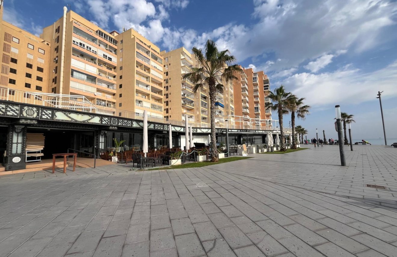 Reventa - Apartamento - Torrevieja - Playa del Cura