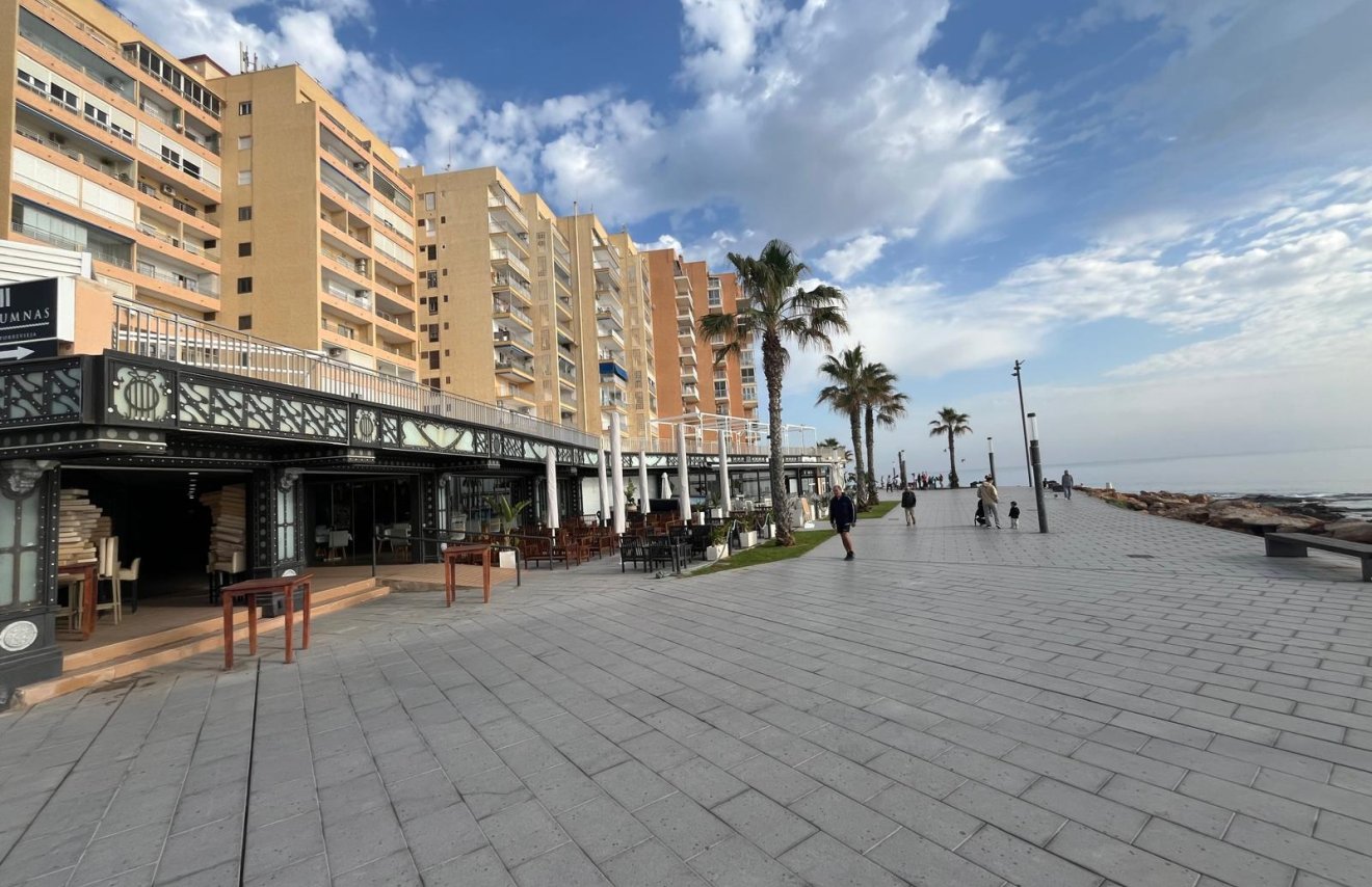 Reventa - Apartamento - Torrevieja - Playa del Cura