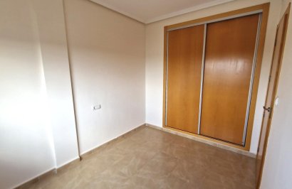 Resale - Casa Tipo Dúplex - Los Montesinos - La herrada