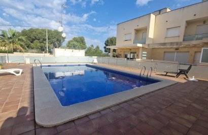 Resale - Casa Tipo Dúplex - Los Montesinos - La herrada