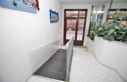 Resale - Apartamento - Torrevieja - Playa del Cura