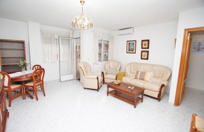 Resale - Apartamento - Torrevieja - Playa del Cura