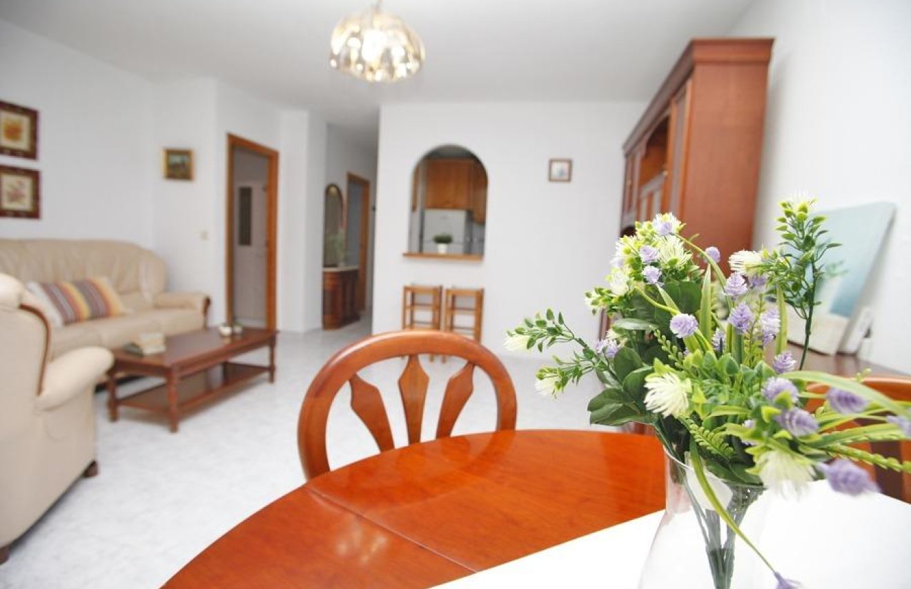 Resale - Apartamento - Torrevieja - Playa del Cura