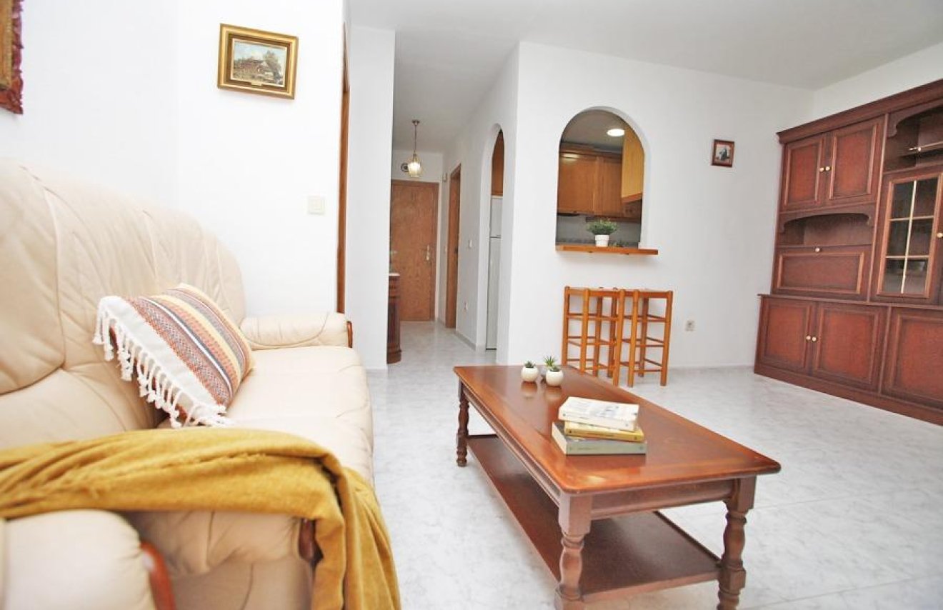 Resale - Apartamento - Torrevieja - Playa del Cura