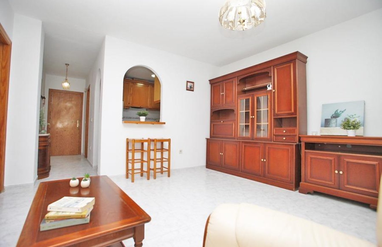 Resale - Apartamento - Torrevieja - Playa del Cura