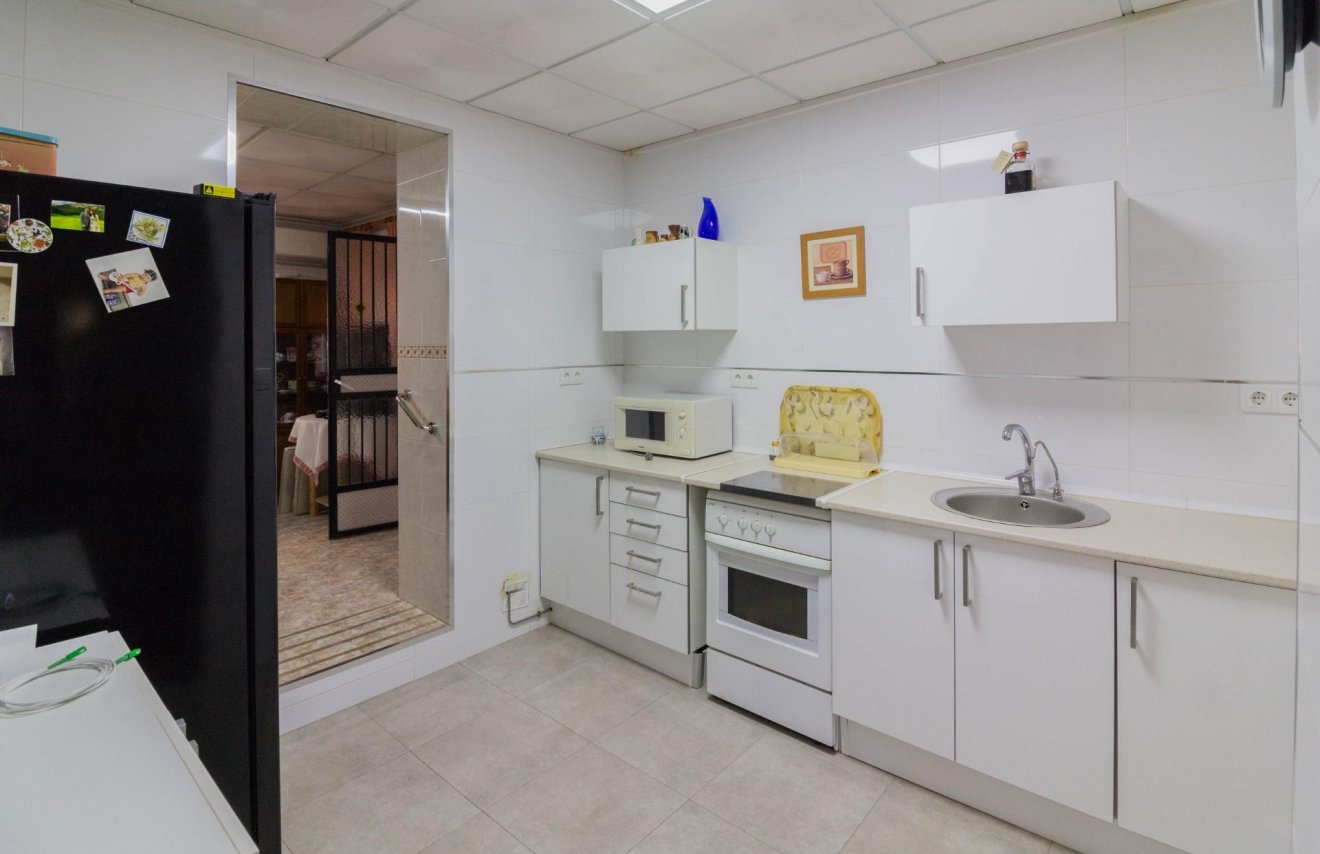 Resale - Casa - Orihuela - Zona Centro