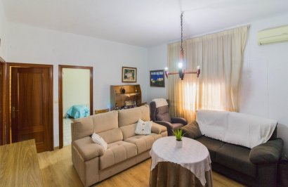 Resale - Casa - Orihuela - Zona Centro