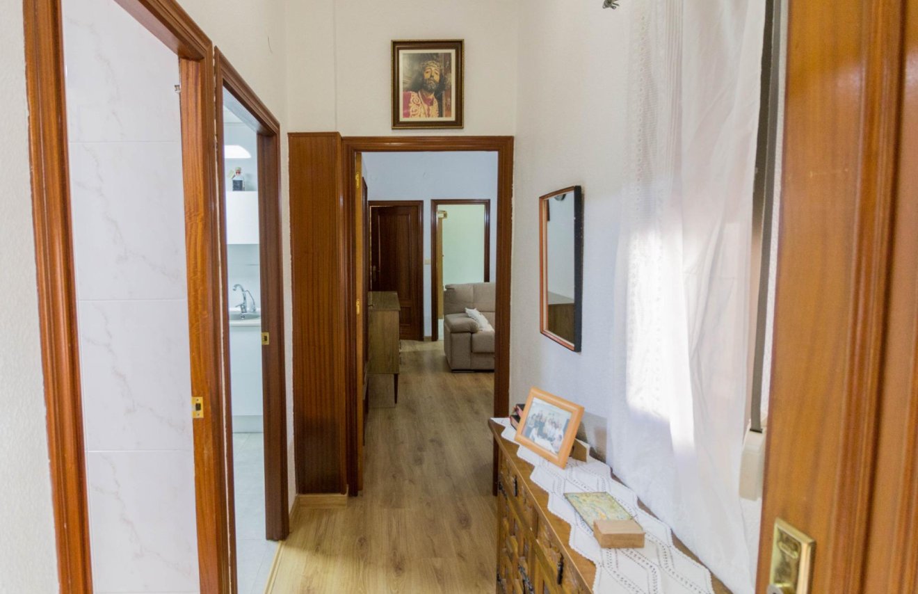 Resale - Casa - Orihuela - Zona Centro