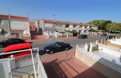 Resale - Townhouse - Torrevieja - Playa de los Naufragos