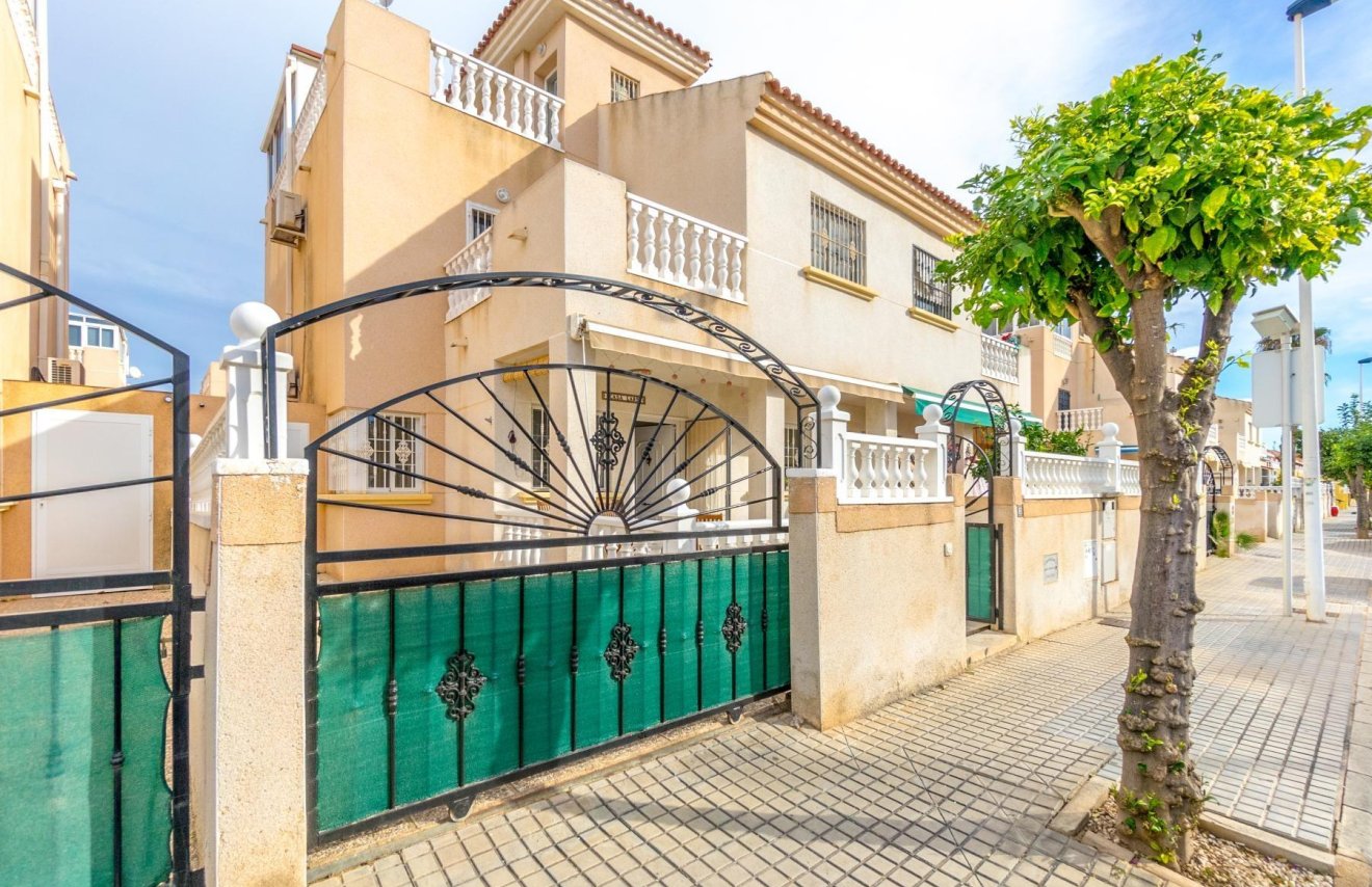 Resale - Townhouse - Torrevieja - Torretas