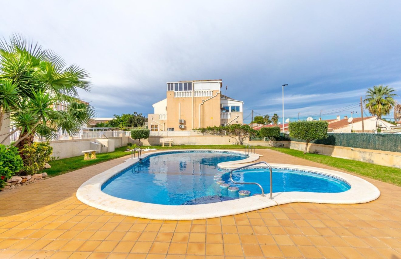 Resale - Townhouse - Torrevieja - Torretas