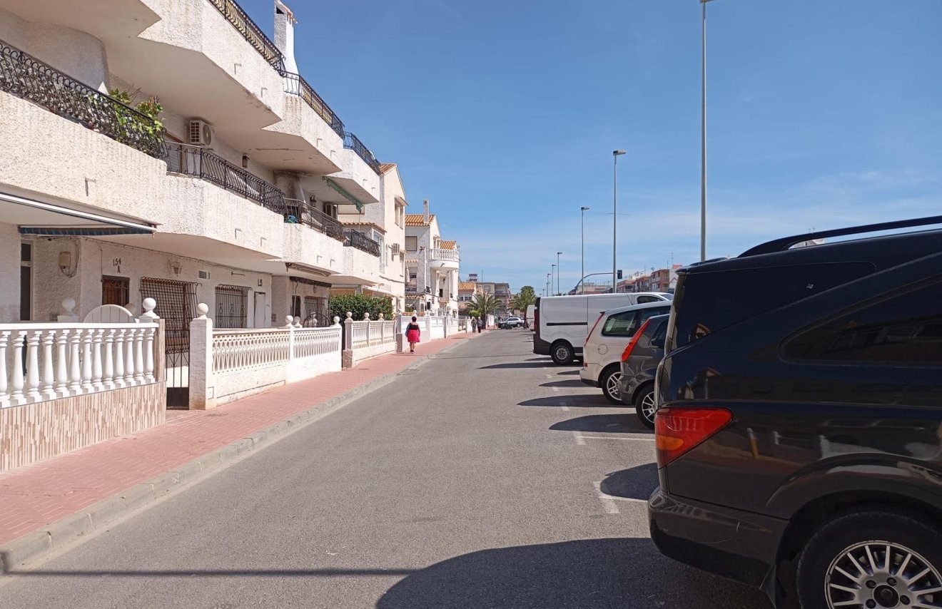 Reventa - Apartamento - Torrevieja - Playa de los Naufragos