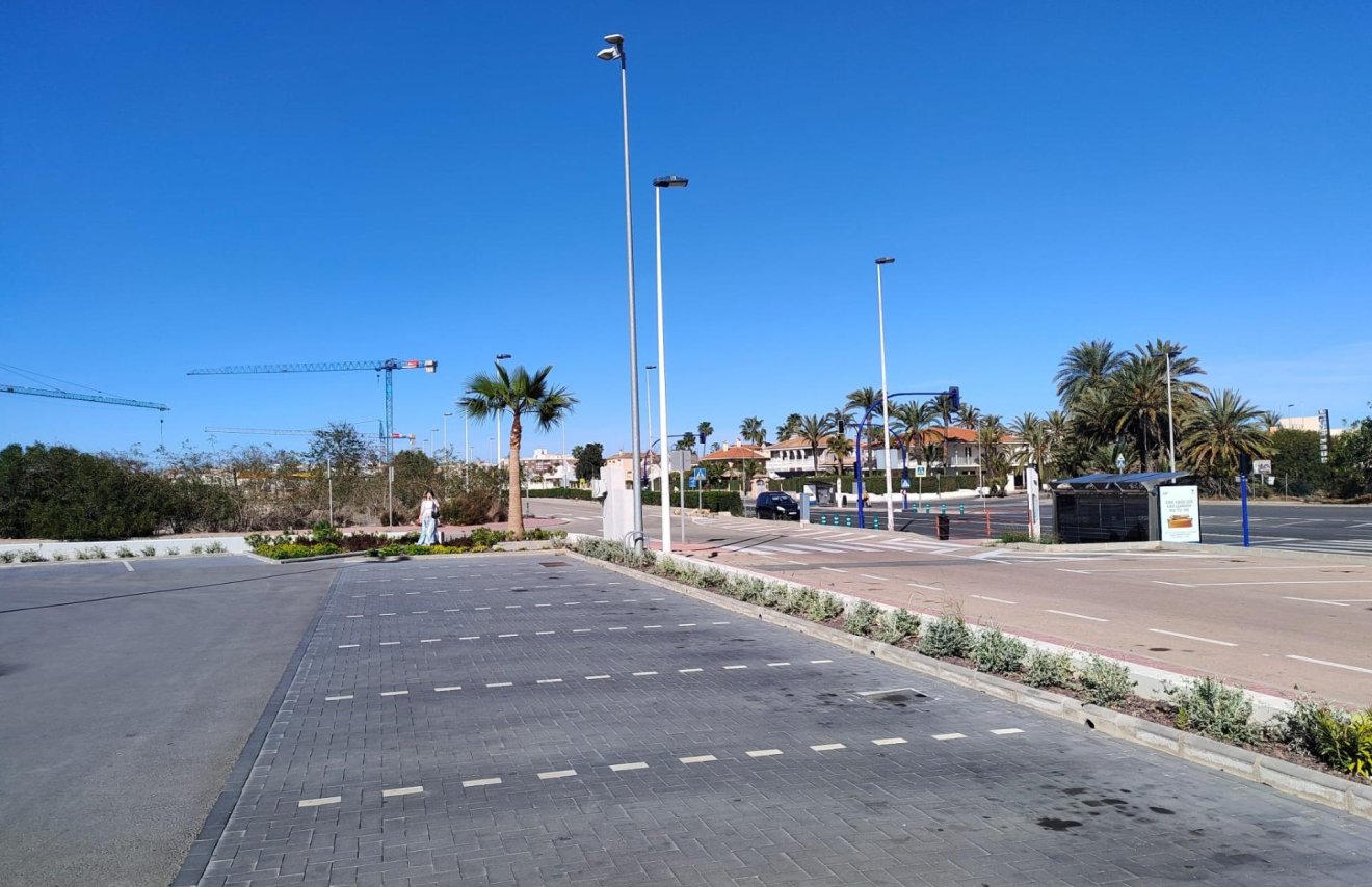 Reventa - Apartamento - Torrevieja - Playa de los Naufragos