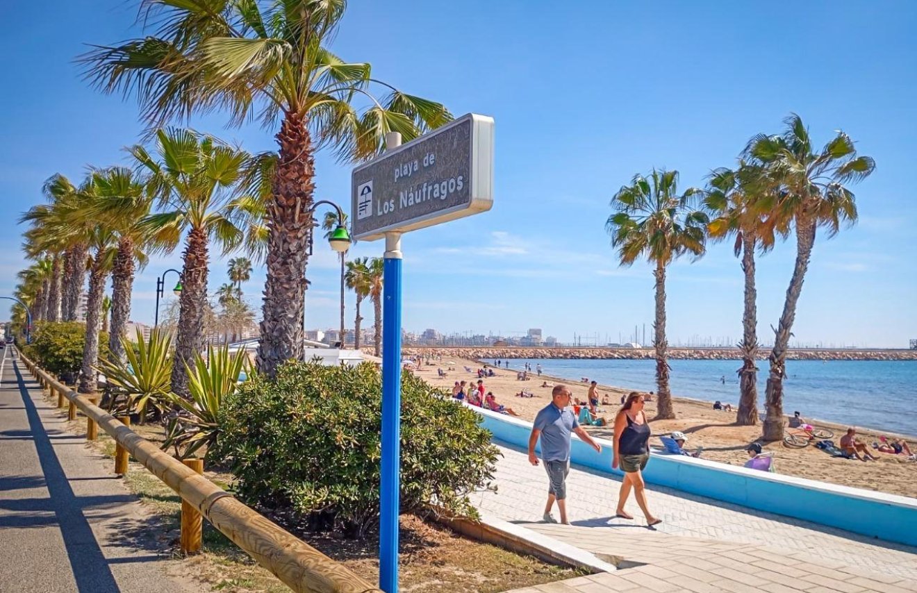 Reventa - Apartamento - Torrevieja - Playa de los Naufragos