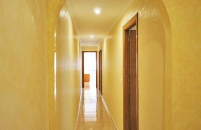 Resale - Apartamento - Guardamar del Segura - CENTRO