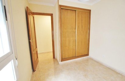 Resale - Apartamento - Guardamar del Segura - CENTRO