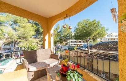 Resale - Chalet - Orihuela Costa - Villamartín