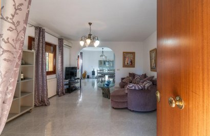 Resale - Chalet - Orihuela Costa - Villamartín