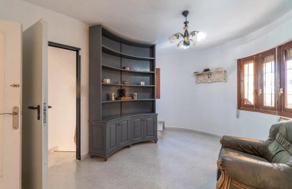 Resale - Chalet - Orihuela Costa - Villamartín