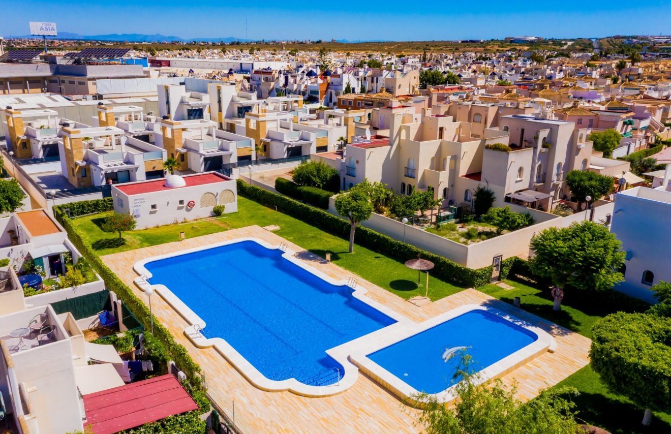 Reventa - Bungalow Planta Alta - Torrevieja - Doña ines