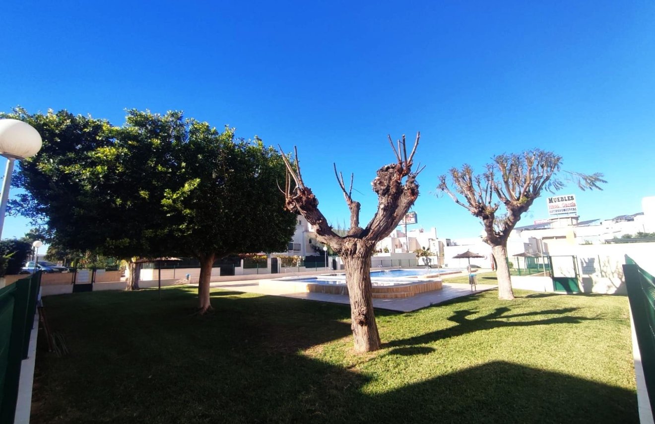 Reventa - Bungalow Planta Alta - Torrevieja - Doña ines