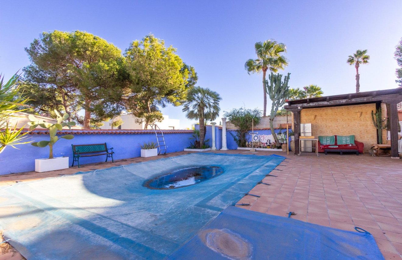 Resale - Villa - Torrevieja - Los balcones