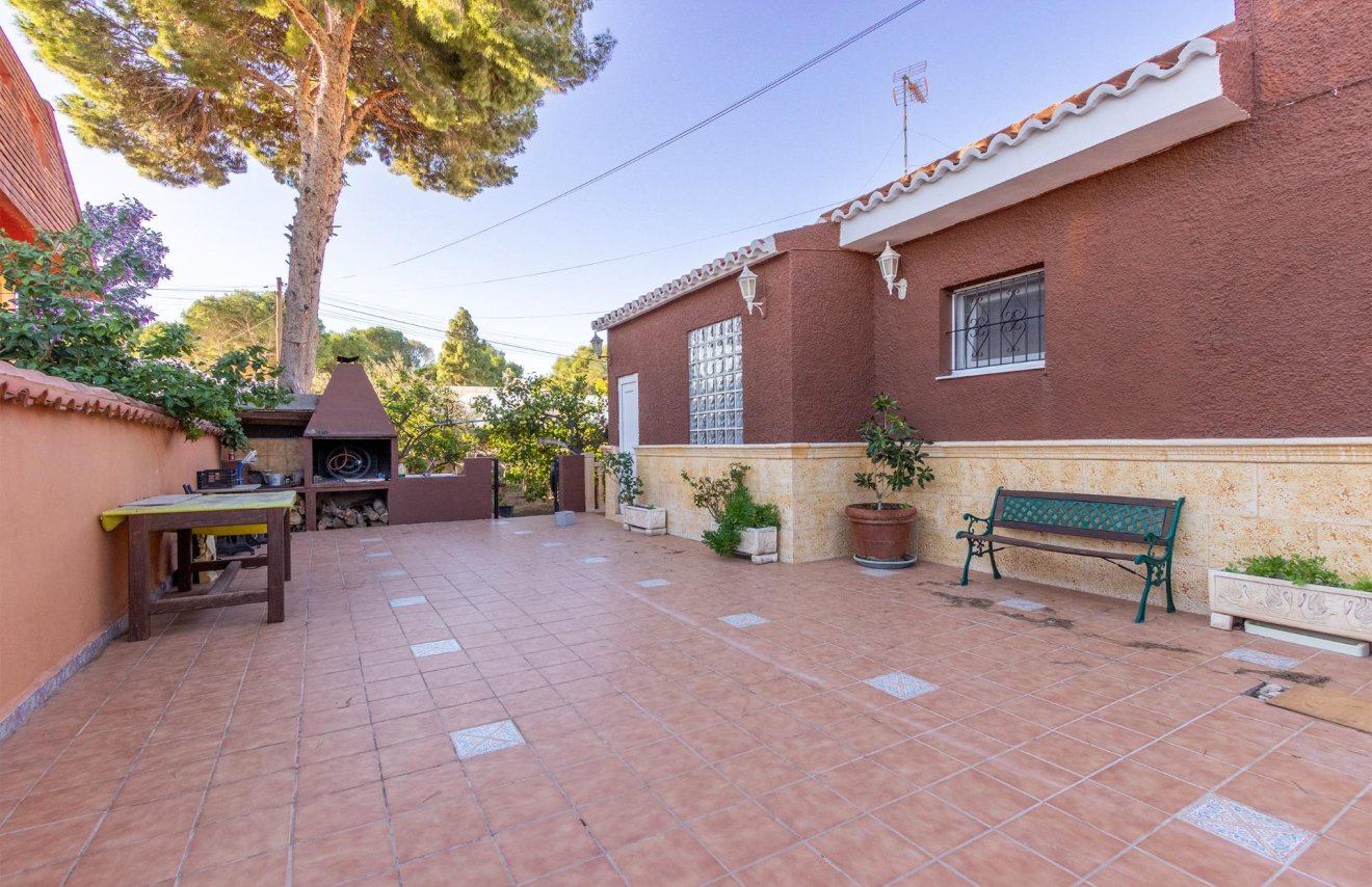 Resale - Villa - Torrevieja - Los balcones