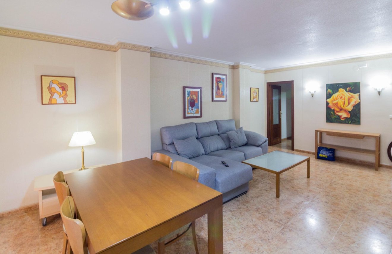 Alquiler a largo plazo - Apartamento - Torrevieja - Habaneras