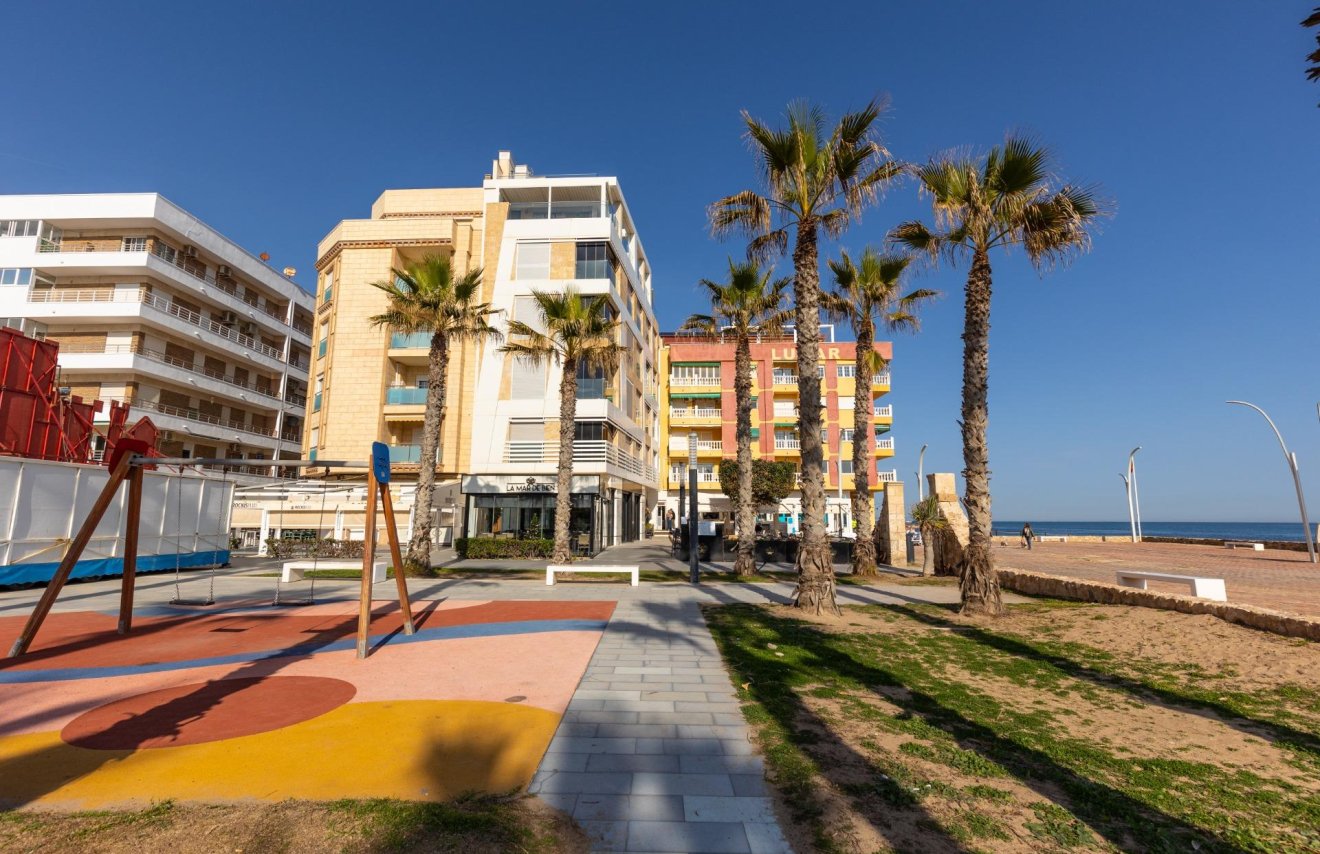 Resale - Piso - Torrevieja - La Mata pueblo