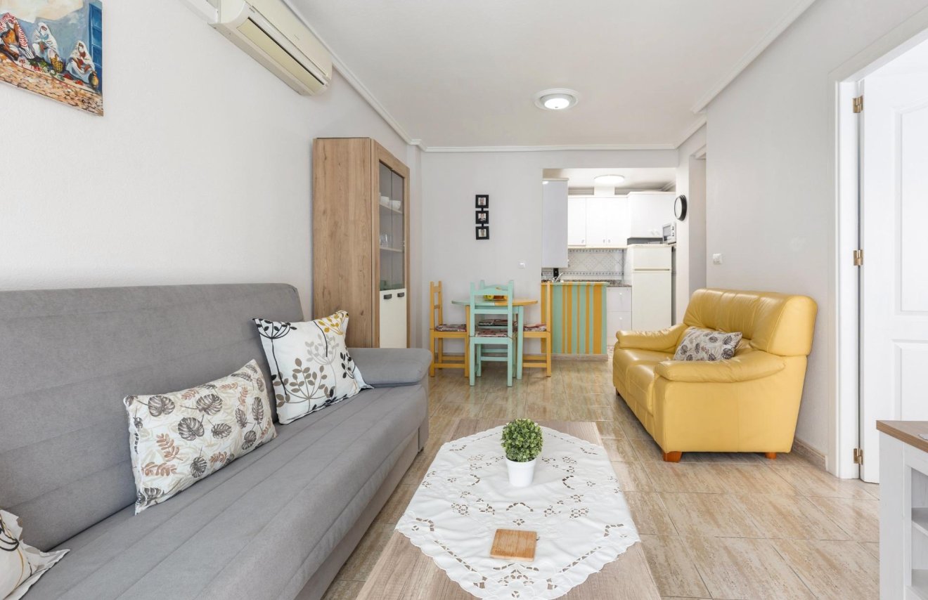 Resale - Apartamento - Torrevieja - Centro