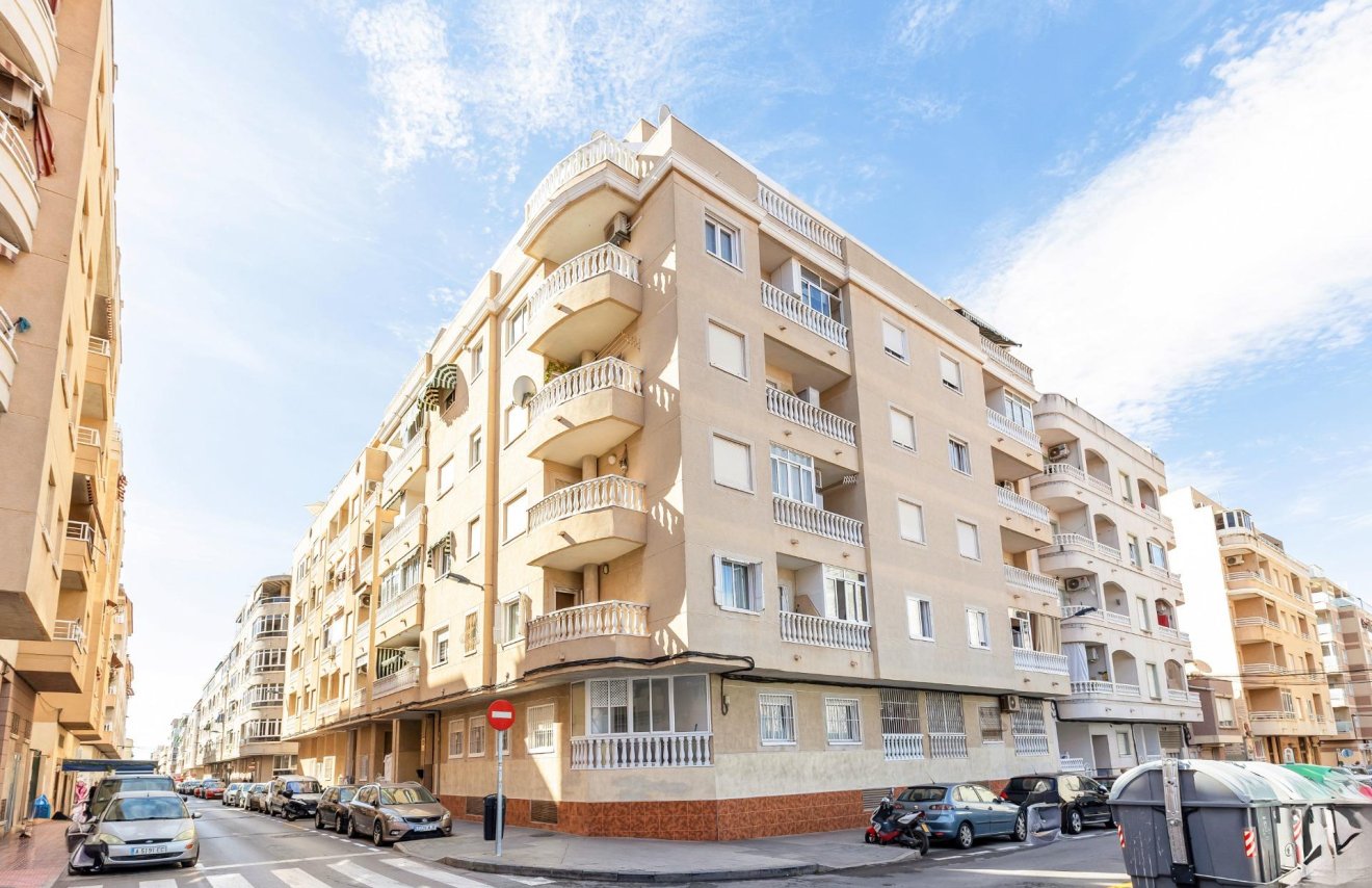 Resale - Apartamento - Torrevieja - Centro