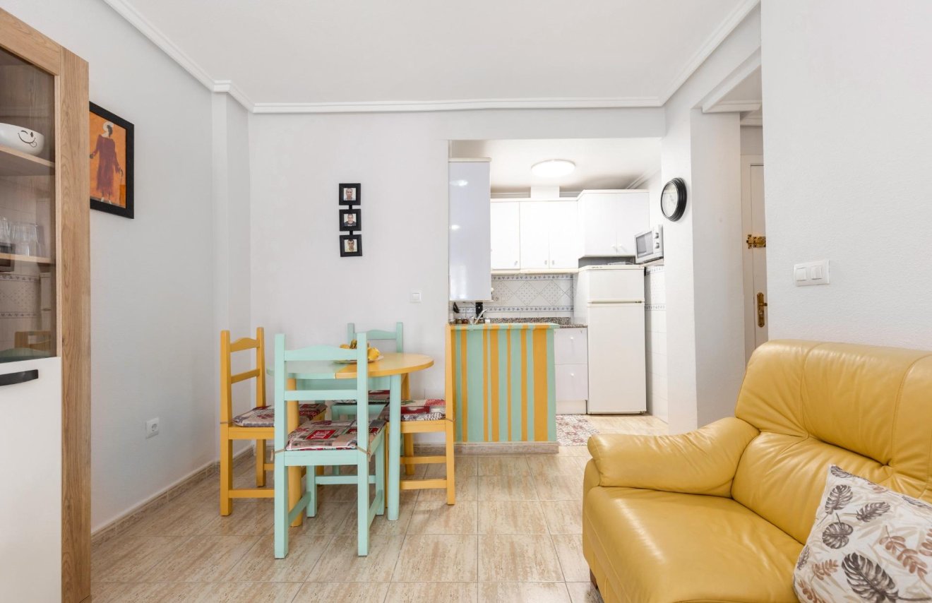 Resale - Apartamento - Torrevieja - Centro