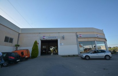 Reventa - Nave industrial - Orihuela - Correntías Bajas