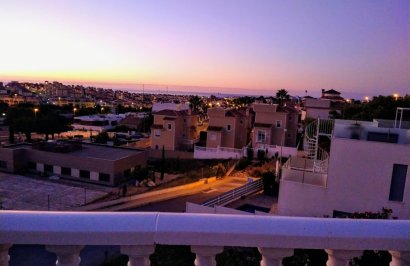 Resale - Villa - Orihuela Costa - Villamartín