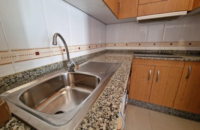 Resale - Apartamento - Torrevieja - Estacion de autobuses