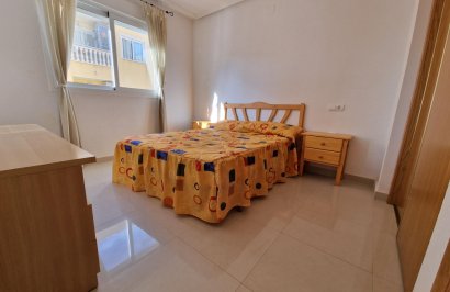 Resale - Apartamento - Torrevieja - Estacion de autobuses