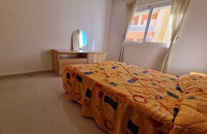 Resale - Apartamento - Torrevieja - Estacion de autobuses