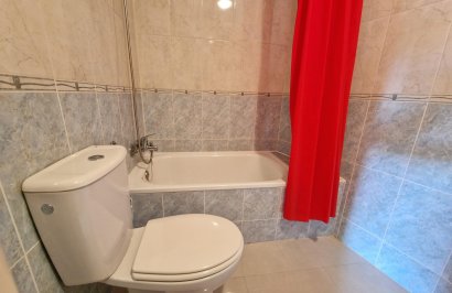 Resale - Apartamento - Torrevieja - Estacion de autobuses