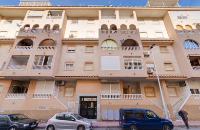 Resale - Apartamento - Torrevieja - Centro