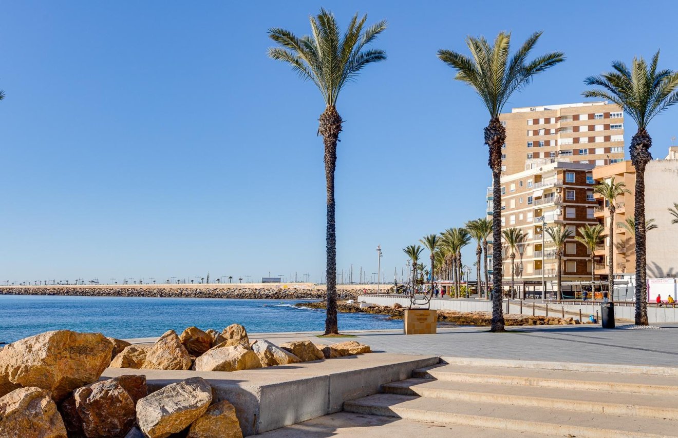 Resale - Apartamento - Torrevieja - Centro