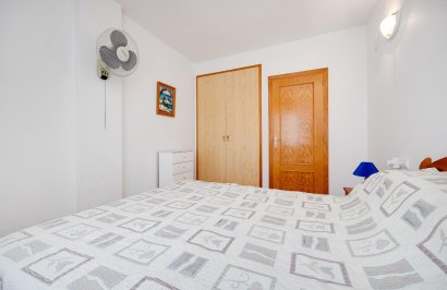 Resale - Apartamento - Torrevieja - Playa de los Locos